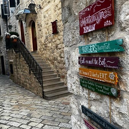 Guesthouse Athos Kotor Exterior photo