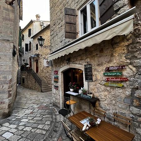 Guesthouse Athos Kotor Exterior photo