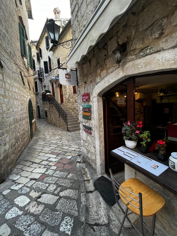 Guesthouse Athos Kotor Exterior photo