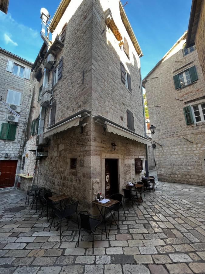 Guesthouse Athos Kotor Exterior photo