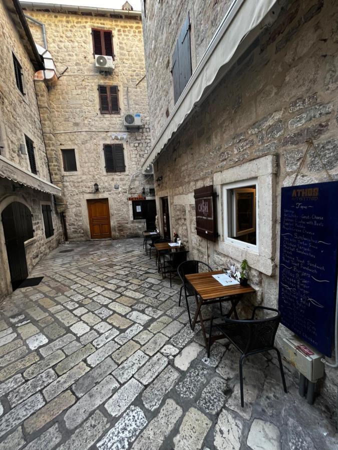 Guesthouse Athos Kotor Exterior photo