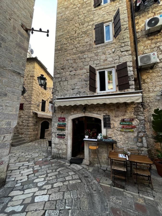 Guesthouse Athos Kotor Exterior photo