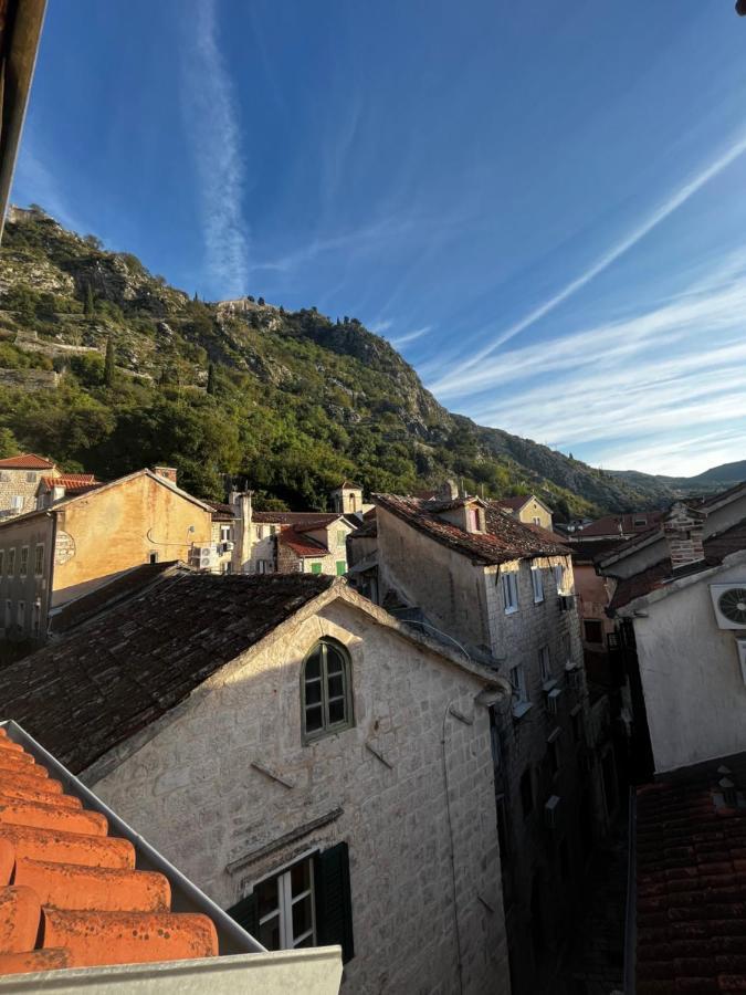 Guesthouse Athos Kotor Exterior photo