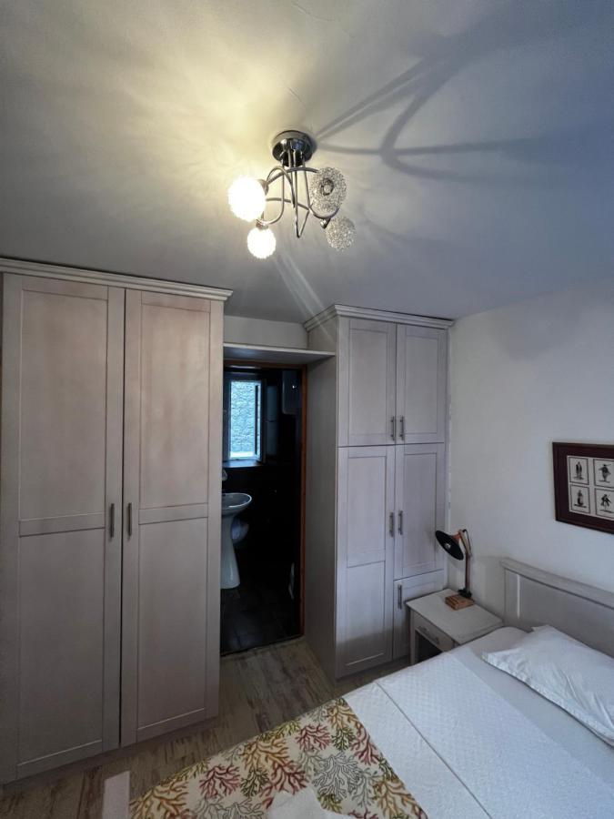 Guesthouse Athos Kotor Exterior photo