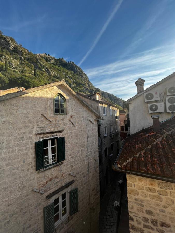 Guesthouse Athos Kotor Exterior photo